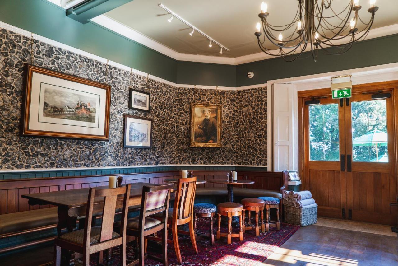 The Highdown - Brunning And Price Hotel Уърдинг Екстериор снимка