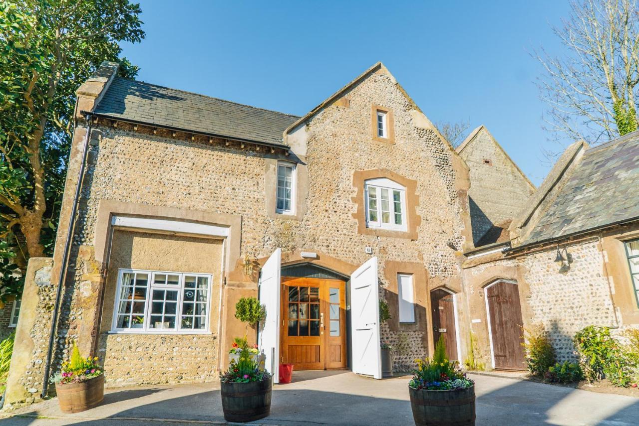 The Highdown - Brunning And Price Hotel Уърдинг Екстериор снимка